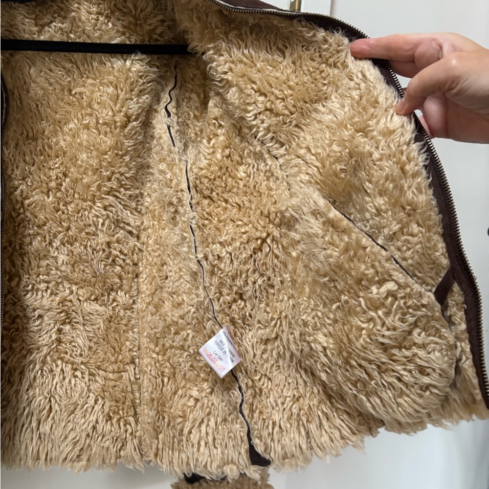Retro Faux Shearling Jacket – Cozy Vintage Boho Style - Picture 4 of 11